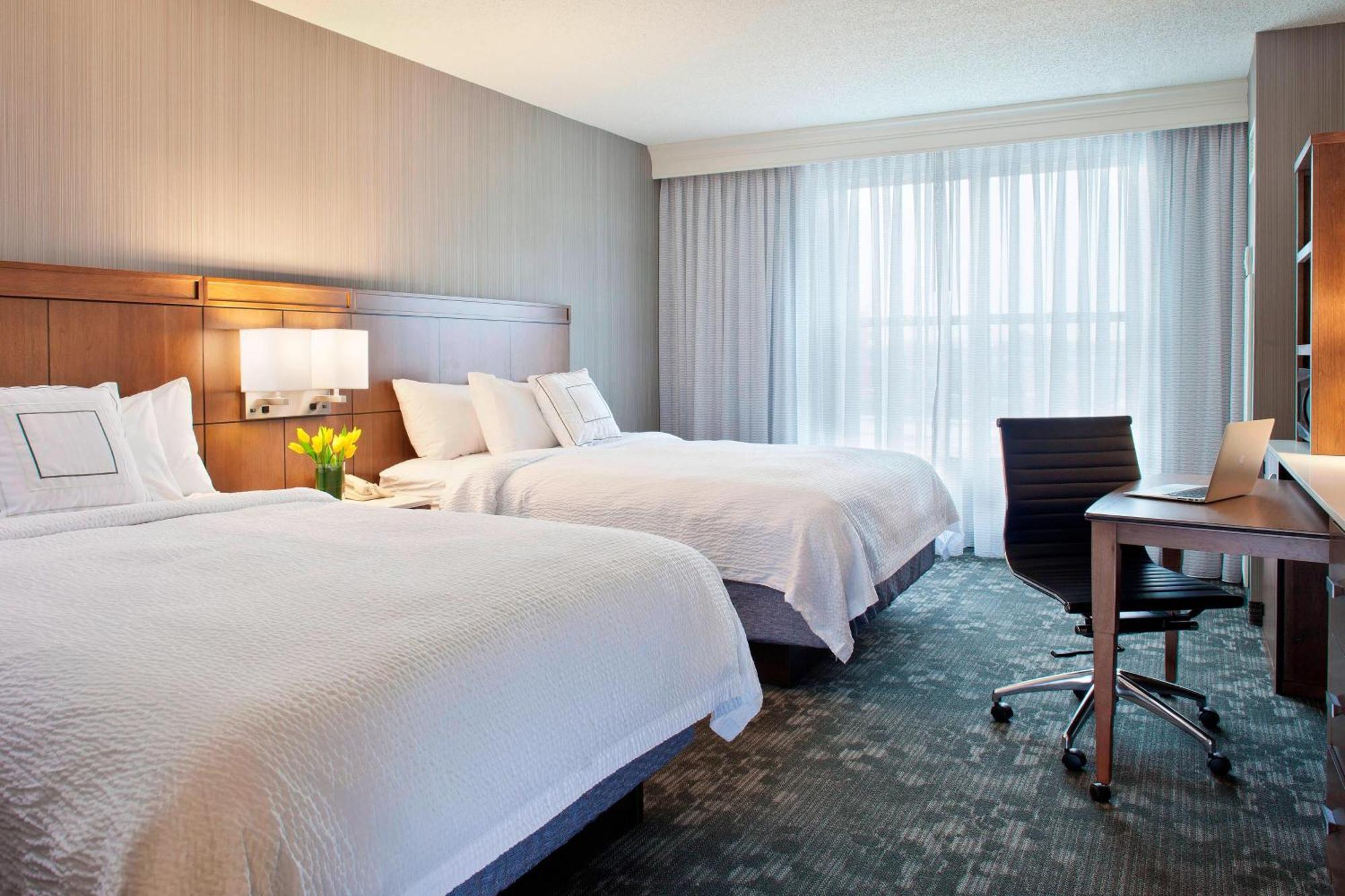 Hotel Courtyard By Marriott Pueblo Exterior foto